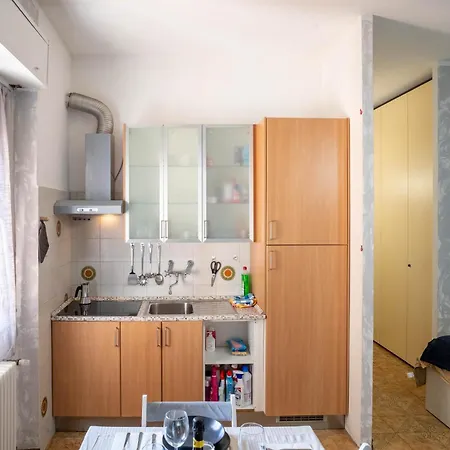 Casa Maddalena - Teatro Clerici, Parcheggio E Metro Appartement