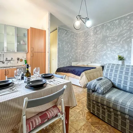 Casa Maddalena - Teatro Clerici, Parcheggio E Metro Brescia