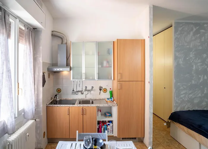 Casa Maddalena - Teatro Clerici, Parcheggio E Metro Appartement